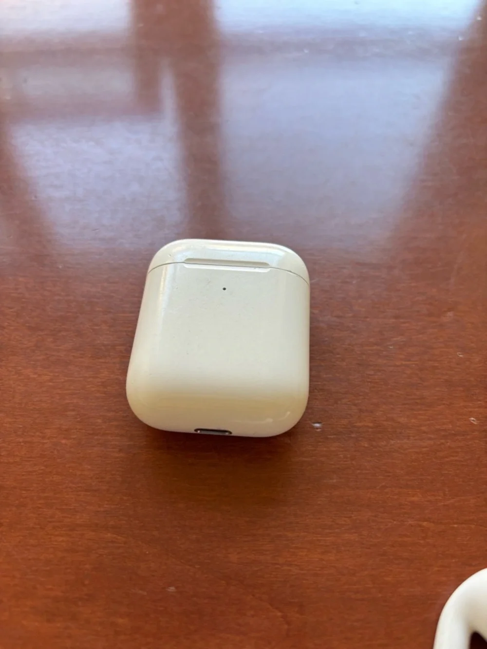 Apple airpods believed